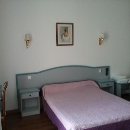 Manoir De Gravezon Bed & Breakfast Lunas  Bagian luar foto