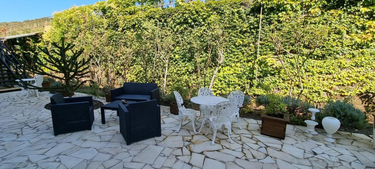 Manoir De Gravezon Bed & Breakfast Lunas  Bagian luar foto