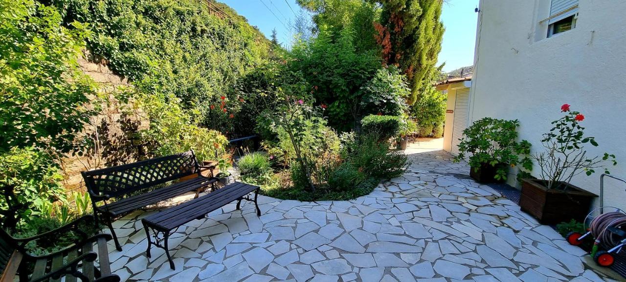 Manoir De Gravezon Bed & Breakfast Lunas  Bagian luar foto