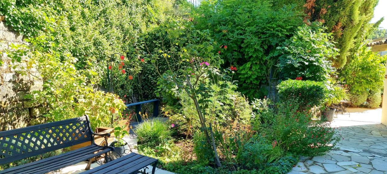 Manoir De Gravezon Bed & Breakfast Lunas  Bagian luar foto